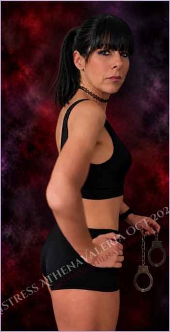 AthenaValeria Dominatrix Mistress Stoke on Trent 07414271109 or WhatsApp 